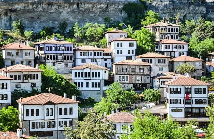 serknadumna's tweet photo. Türkiye'de bu şehirler kurulduğunda belediye filan yoktu. https://t.co/suDS5ptqxa