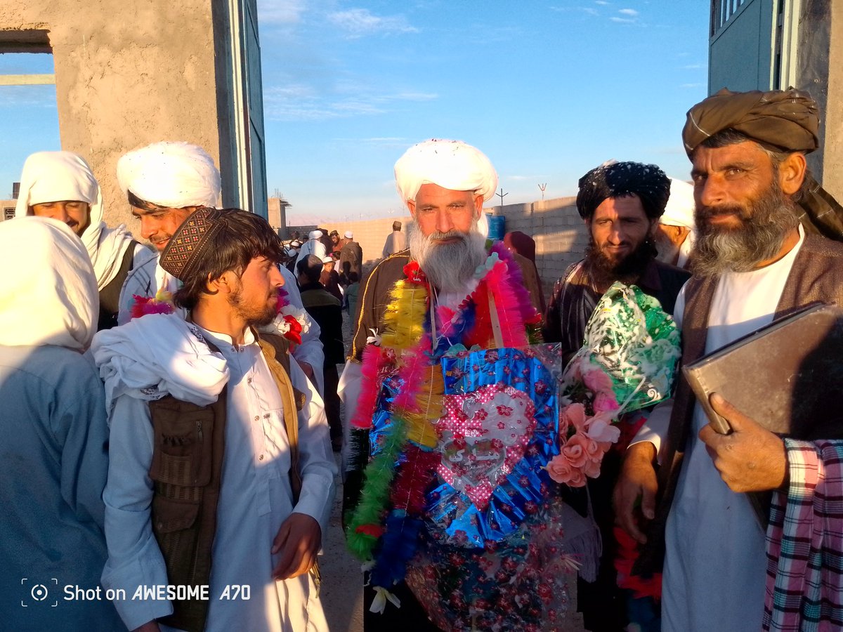 الحاج مولوی بهائالدین صاحب  په دغه لوړ سن کی دستار فضیلت بګړی وتړل  ماشاالله