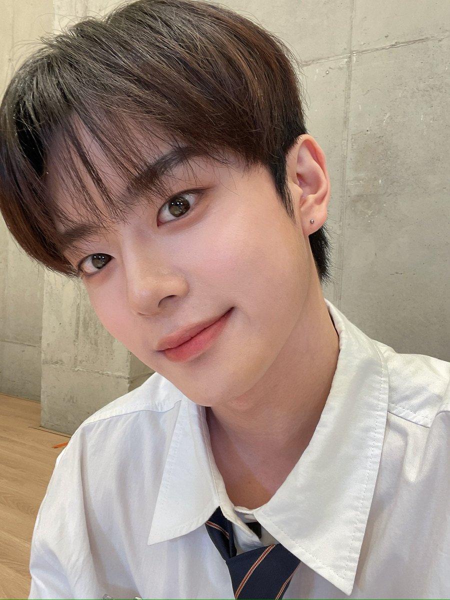 VERIVERY tweet media