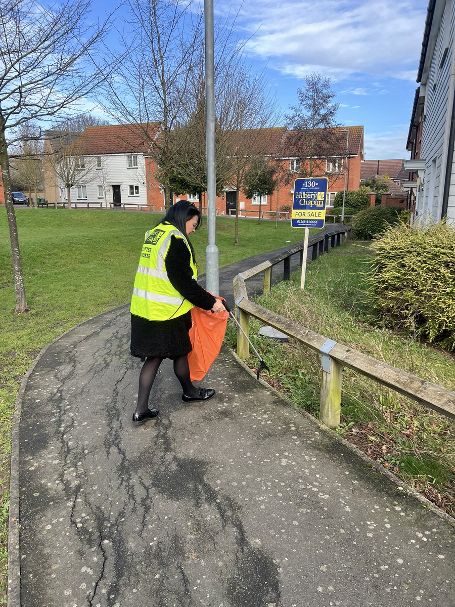 HILBERY CHAPLIN (@hilberychaplin) on Twitter photo ๐ก๐ซถ๐ผ LOVE WHERE YOU LIVE ๐ก๐ซถ๐ผ
Karen from our #laindon branch has been out litter picking around Dunton Fields to look after the local area๐๏ธ
Hilbery Chaplin love to do our bit to keep the streets of Essex clean!
#keepbritaintidy #litterpicking #essex #community #lovewhereyoulive ๐ก๐ซถ๐ผ LOVE WHERE YOU LIVE ๐ก๐ซถ๐ผ
Karen from our #laindon branch has been out litter picking around Dunton Fields to look after the local area๐๏ธ
Hilbery Chaplin love to do our bit to keep the streets of Essex clean!
#keepbritaintidy #litterpicking #essex #community #lovewhereyoulive