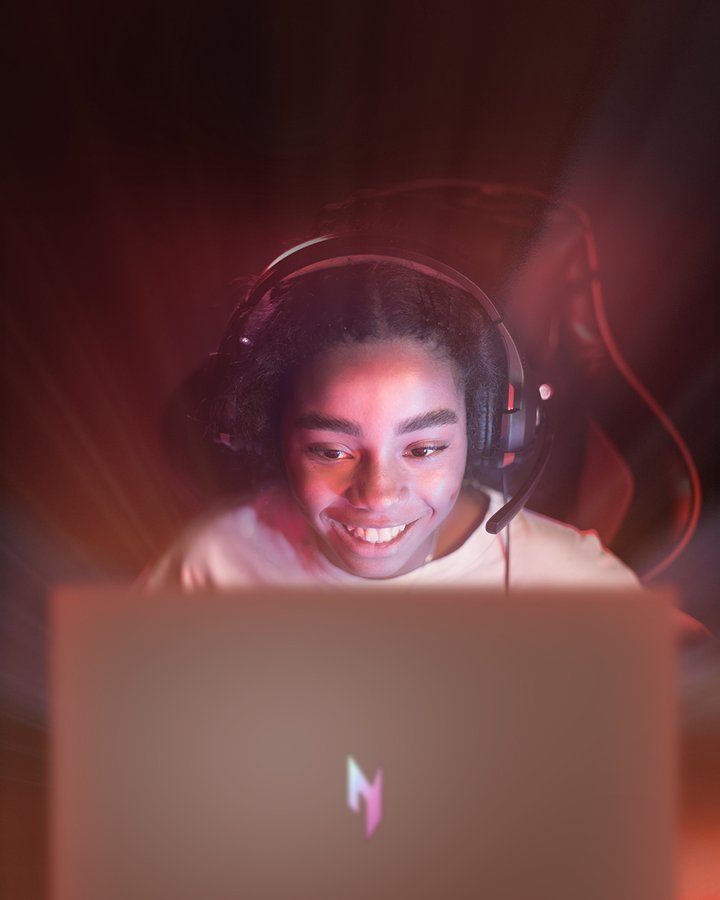 AcerFrance's tweet photo. Découvrez la puissance gaming de l'Acer Nitro V16 AI 🤩
#NitroGaming #Gamer #Squad #Gaming #GamingCommunity #Upgrade https://t.co/BUueG7884i