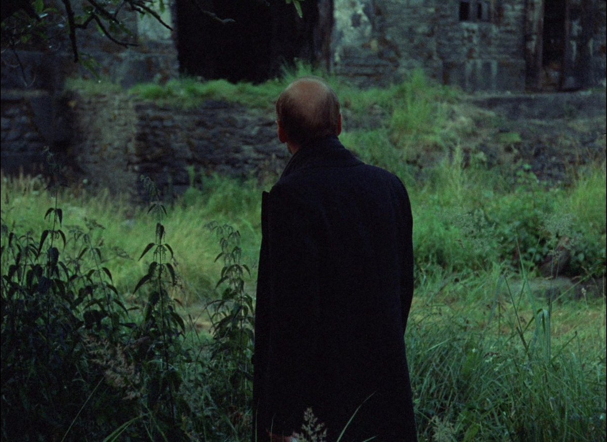 Lenscap's tweet photo. ‘Stalker’ (1979)
dir. Andrei Tarkovsky
dp. Georgi Rerberg/Aleksandr Knyazhinskiy https://t.co/nSV2rUd09v