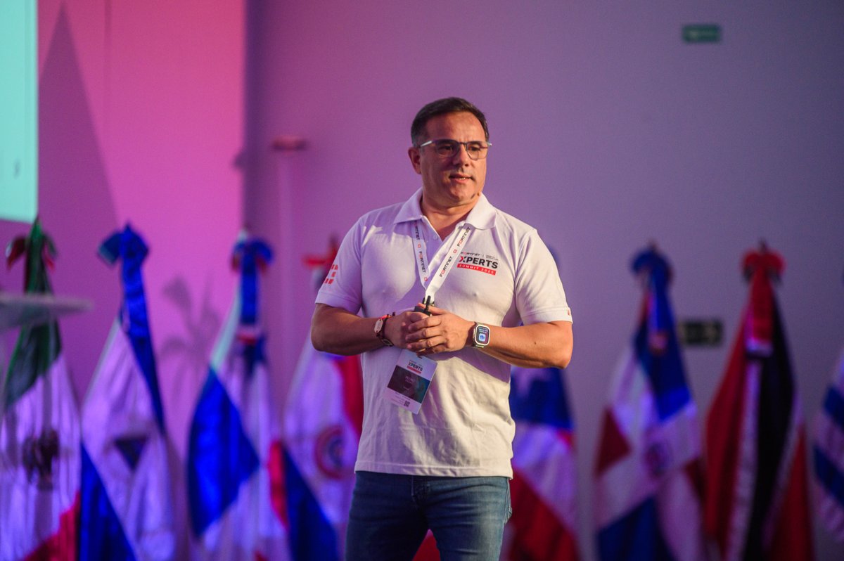 ruer28's tweet photo. 🌟 ¡Arranca el Fortinet Xperts Summit 2025! Pedro Paixao y Martín Hoz dan la bienvenida destacando cómo este evento transformará a nuestros Partners y clientes. 🌍  

¡Sigue las actualizaciones en nuestras redes! https://t.co/wcxe1118CT