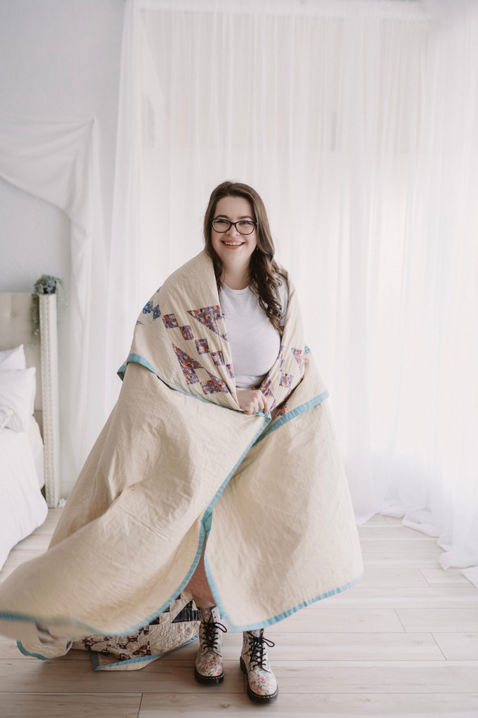 “The quilters in this issue perfectly represent the beauty of Washington state &amp; its residents. I can only hope that you feel as welcome here as I do every time I visit.” - Molly Barnaby, Quiltfolk Customer Care Rep &amp; Letter From for Issue 32: Washington.
l8r.it/qrZd