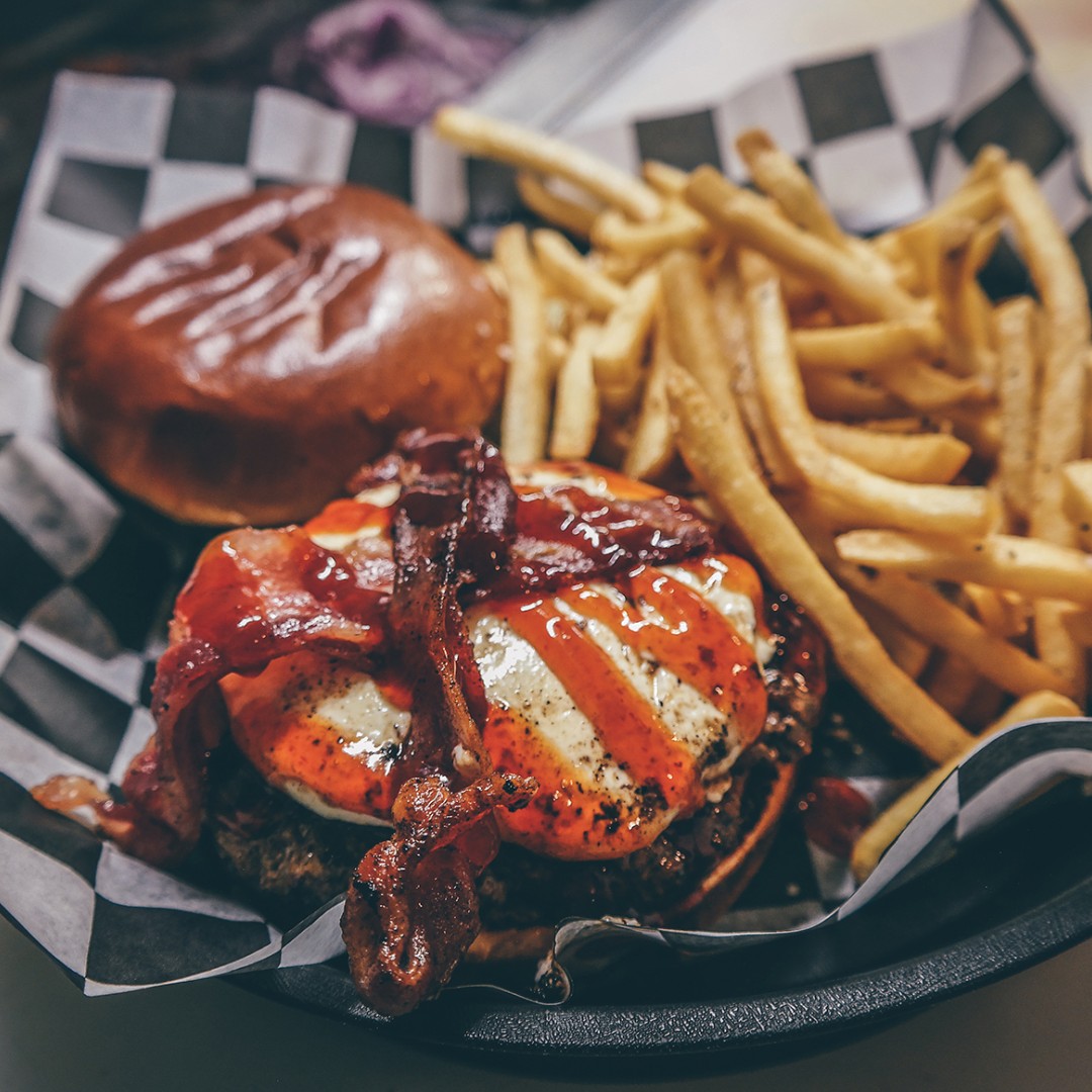 If you’re hungry, you’ve come to the right place! Fill up on a classic meal when checking out some of the best burger joints in Cedar Rapids🍔

➡️ tourismcedarrapids.com/blog/best-burg…

#thisisiowa #cedarrapids #burger #americanfood #hamburger #bestburgers