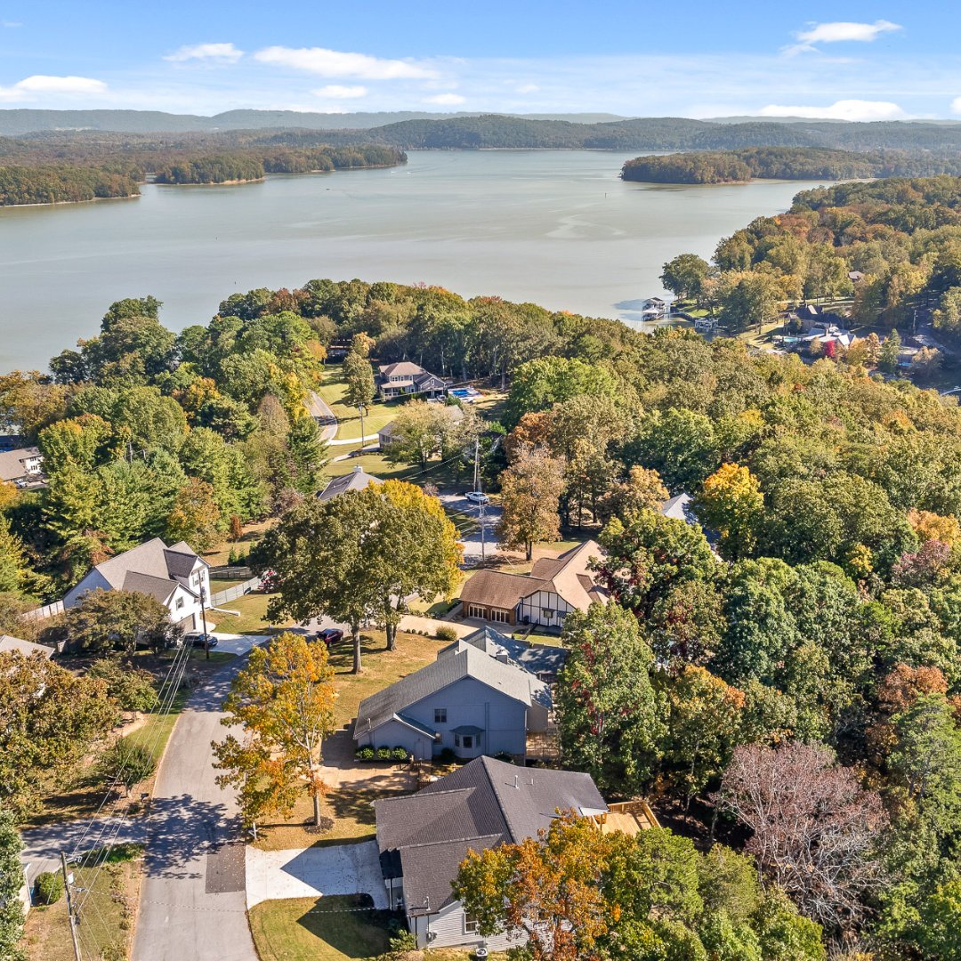 PaulaSoldIt's tweet photo. Please join us for our open house this Sunday, January 26th, from 2-4 PM!

MLS # 1502476 | Offered at $650,000

📱 The Paula McDaniel Group | 423.667.2997
Real Estate Partners Chattanooga LLC | 423.362.8333
Equal Housing Opportunity | Licensed in TN and GA https://t.co/2wjcdJmv2k