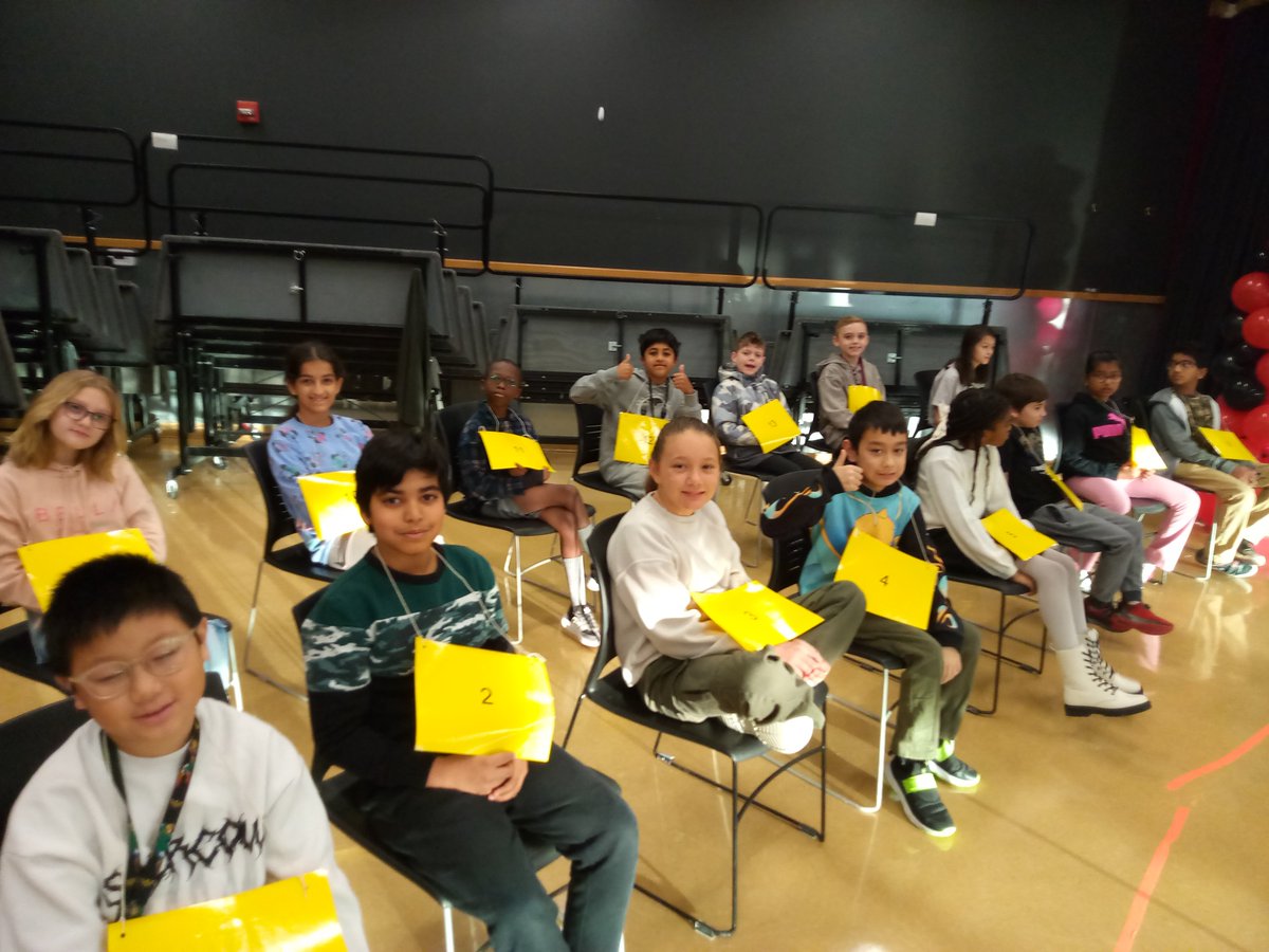 sgstapel's tweet photo. HME Spelling Bee!! 🐝 #HMEproud https://t.co/bNJNlRdvaN