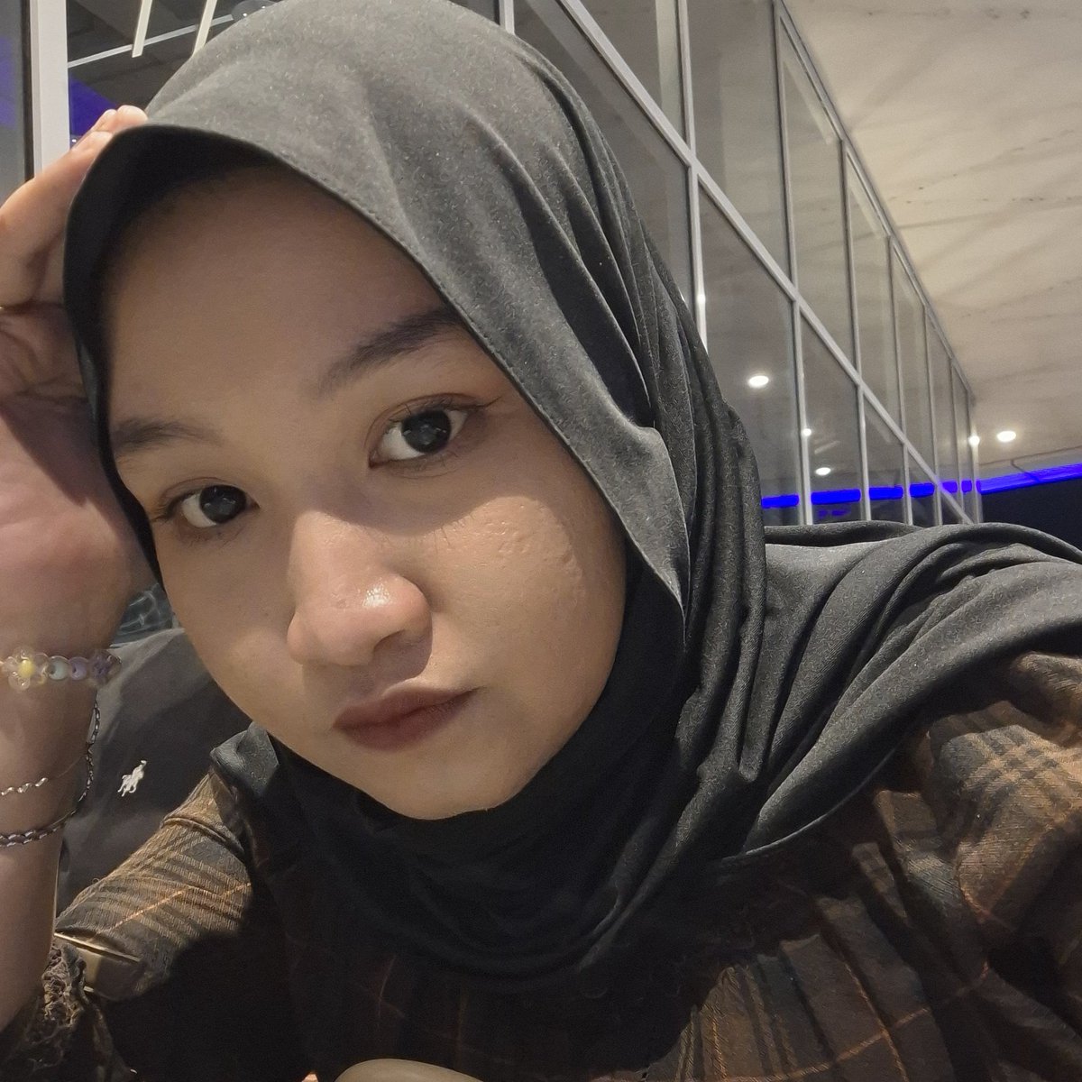 nikidumpstorage's tweet photo. her @fajarsmksht fluffy gf 😋 https://t.co/rsX4McJEwo