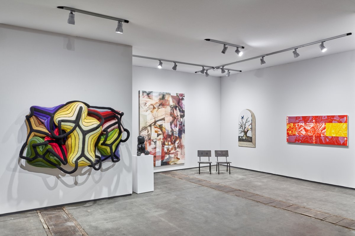 Brafa Art Fair is open ! We are booth 088.
Presenting works by 
MARTIN BARRÉ
VALÉRIE BELIN
CAROLE BENZAKEN
ROGER-EDGAR GILLET
SHIRLEY JAFFE
SOPHIE KUIJKEN
VICTORIA PALACIOS
LAURE PROUVOST
DAVID REED
JORIS VAN DE MOORTEL
JOANA VASCONCELOS
VISWANADHAN
WANG KEPING