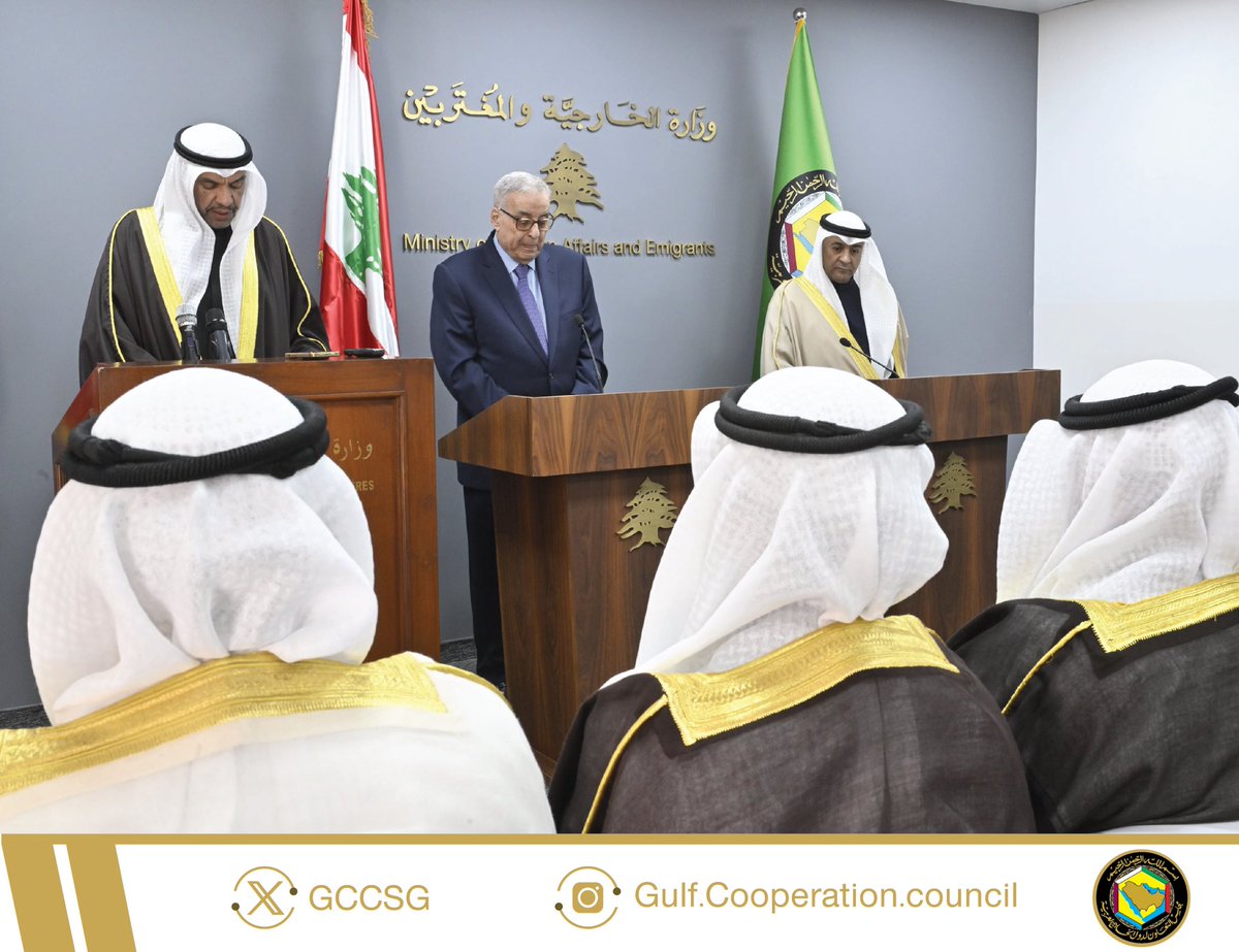 GCCSG's tweet photo. عقد المؤتمر الصحفي لمعالي وزير الخارجية والمغتربين بالجمهورية اللبنانية @mofalebanon1 ومعالي وزير خارجية دولة الكويت @MOFAKuwait ومعالي الأمين العام لمجلس التعاون@jasemalbudaiwi 
على هامش الزيارة الرسمية للجمهورية اللبنانية، يوم الجمعة الموافق 24 يناير 2025م.

#مجلس_التعاون
#الكويت
#لبنان