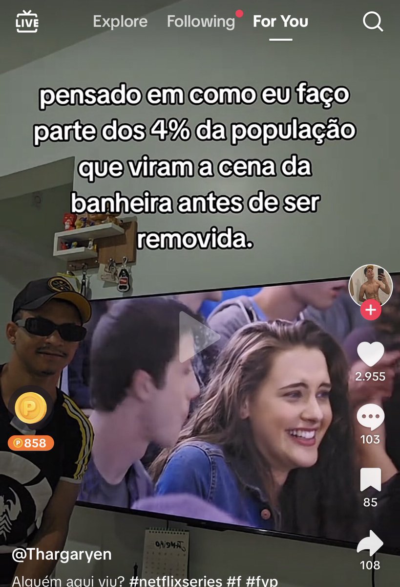 eu vi quando tinha 12 anos e foi meu trauma por SEMANAS eu não conseguia parar de pensar
