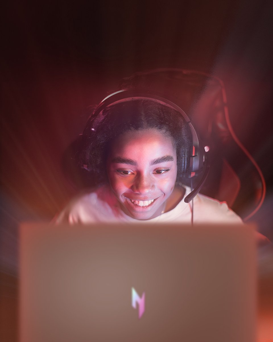 AcerAmerica's tweet photo. How it feels to unlock the gaming power of Acer Nitro V16 AI 🤩
#NitroGaming #Gamer #Squad #Gaming #GamingCommunity #Upgrade https://t.co/5ZtbxCzXRf
