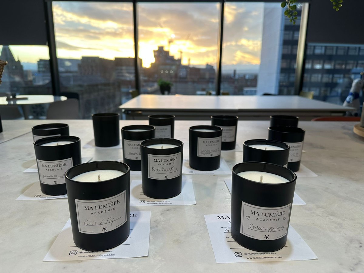 GodelTech's tweet image. The Manchester office had a &apos;scent-sational&apos; evening candle making! From testing scents to measuring out the wax, it was a great night learning a new skill. Thank you to @malumierecandles! 🕯️ 💫 ✨

#PeopleBehindTech