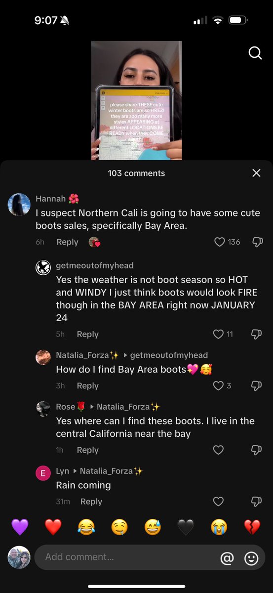 Useless Reply Girl tweet media