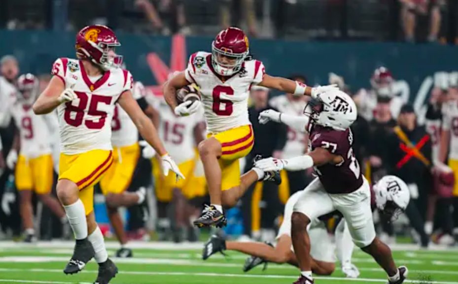 Conor Gallagher 2027 WR (@c_gallagher10) on Twitter photo I will be visiting the University of Southern California later today. I’m very excited to get on campus! Thank you! #BEONWR 🤙🏼<a href="/JavidJames8/">Beon_WR</a> <a href="/CoachBlackwell_/">Curtis Blackwell II</a> <a href="/LincolnRiley/">Lincoln Riley</a> <a href="/uscfb/">USC Football ✌️</a> <a href="/CoachSimmonsSC/">Dennis Simmons</a> <a href="/CoachLukeHuard/">Luke Huard</a> <a href="/smsbacademy/">SoundMind SoundBody®</a> <a href="/MarcSutherland_/">Marcus Sutherland</a> I will be visiting the University of Southern California later today. I’m very excited to get on campus! Thank you! #BEONWR 🤙🏼<a href="/JavidJames8/">Beon_WR</a> <a href="/CoachBlackwell_/">Curtis Blackwell II</a> <a href="/LincolnRiley/">Lincoln Riley</a> <a href="/uscfb/">USC Football ✌️</a> <a href="/CoachSimmonsSC/">Dennis Simmons</a> <a href="/CoachLukeHuard/">Luke Huard</a> <a href="/smsbacademy/">SoundMind SoundBody®</a> <a href="/MarcSutherland_/">Marcus Sutherland</a>