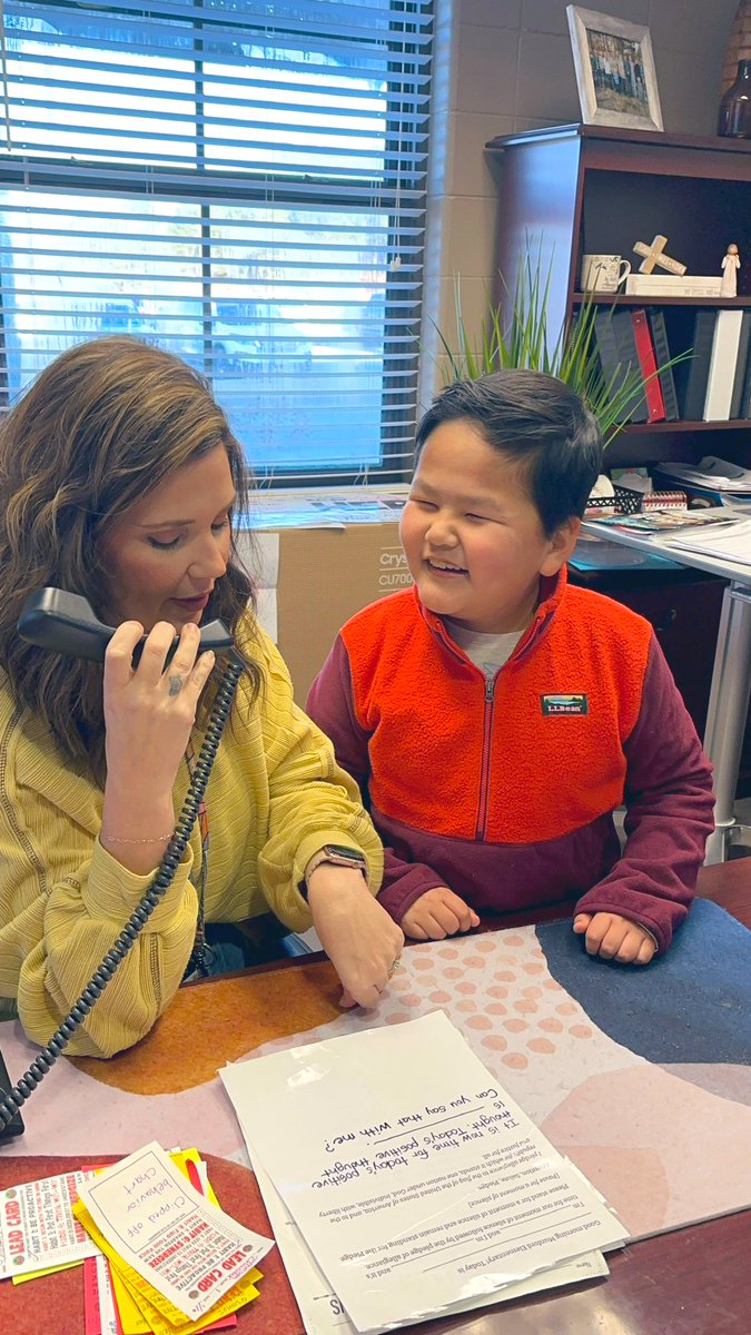 Our morning announcement special guest this week— Caleb! He couldn’t quit smiling and neither could we! 📢 🦁<a href="/MunfordElem/">Munford Elementary</a> #WorkingOnOurRoar