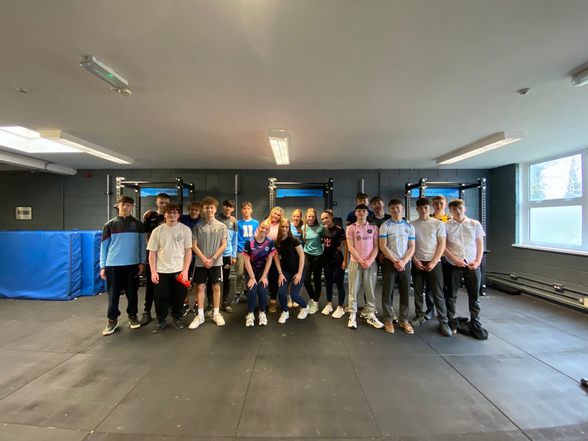 ColAbhainnRi's tweet photo. Our TYs working hard in the school gym as part of their Health Education module πͺ #healtheducation #TYmodule #schoolgym @CeistTrust @ERSTIRELAND https://t.co/HaDkFmzKEH