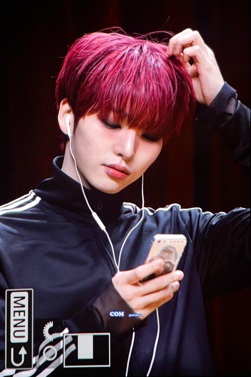 color_of_seoho's tweet photo. 250124 #서호

진심 잘생김😳😳😳

#ONEUS #원어스 
#서호 #이서호 #SEOHO #ソホ #COM https://t.co/anpGHFbUtU