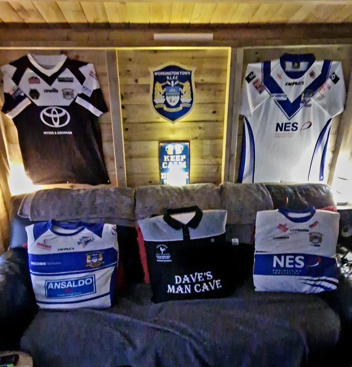 Been doing a bit of decorating in't shed 🔵⚪️⚫️ <a href="/WorkingtonTown/">Workington Town</a>