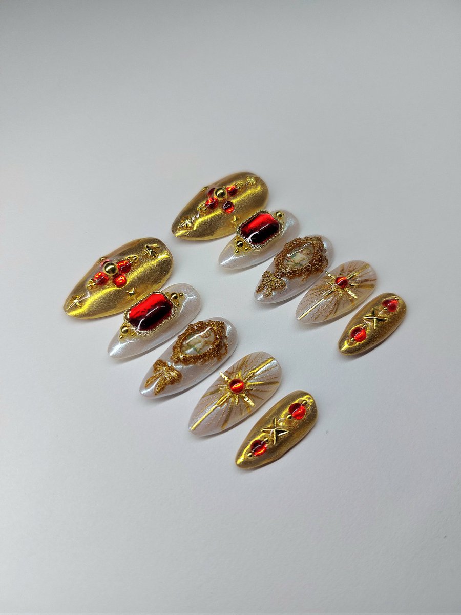 bibisclaws's tweet photo. Royal nails ❤️💛

#SmallBusiness #nails https://t.co/BPs3Tx8NtM