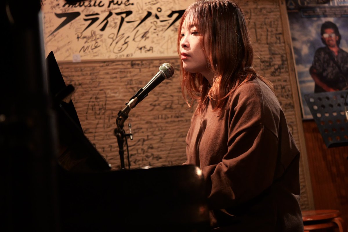 nonyan23's tweet photo. 今夜はフライアーパーク
 #Youli
 #花果
 #EN
今夜のENさんです
今年1発目のライブだったそうです
前向きメドレーは体力使いますね
うつくしいもの聴かないと終わらないで、聴けて良かったです https://t.co/UjPqW4BWTD