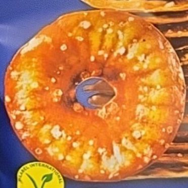 Ich laufe am Freitag abend durch die Snack Abteilung meines Rewe und sehe das hier. Was macht das mit euch und wonach soll das schmecken?