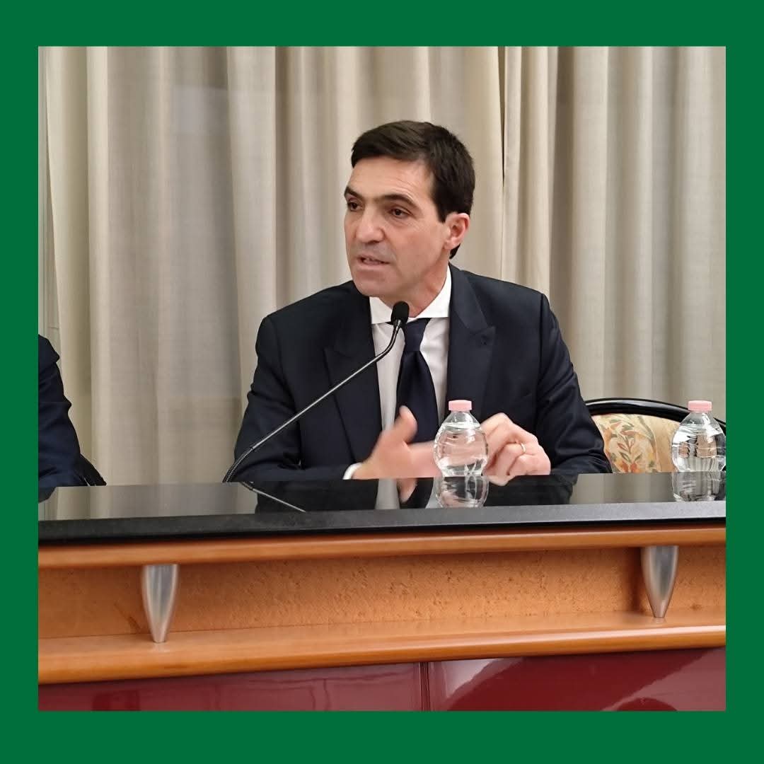 Cisl Marche (@cislmarche) on Twitter photo Un momento di sinergia e riflessione su temi cruciali come ambiente, energia e cambiamento climatico. Fra i relatori: <a href="/FCorvaro/">Francesco Corvaro</a> (<a href="/UnivPoliMarche/">UnivPM</a> e Inviato speciale per il cambiamento climatico), <a href="/chiccotesta/">chicco testa</a> (Presidente <a href="/assoambiente/">Assoambiente</a>) e <a href="/AcquaroliF/">Francesco Acquaroli</a> (Presidente <a href="/RegioneMarcheIT/">Regione Marche</a>). Un momento di sinergia e riflessione su temi cruciali come ambiente, energia e cambiamento climatico. Fra i relatori: <a href="/FCorvaro/">Francesco Corvaro</a> (<a href="/UnivPoliMarche/">UnivPM</a> e Inviato speciale per il cambiamento climatico), <a href="/chiccotesta/">chicco testa</a> (Presidente <a href="/assoambiente/">Assoambiente</a>) e <a href="/AcquaroliF/">Francesco Acquaroli</a> (Presidente <a href="/RegioneMarcheIT/">Regione Marche</a>).