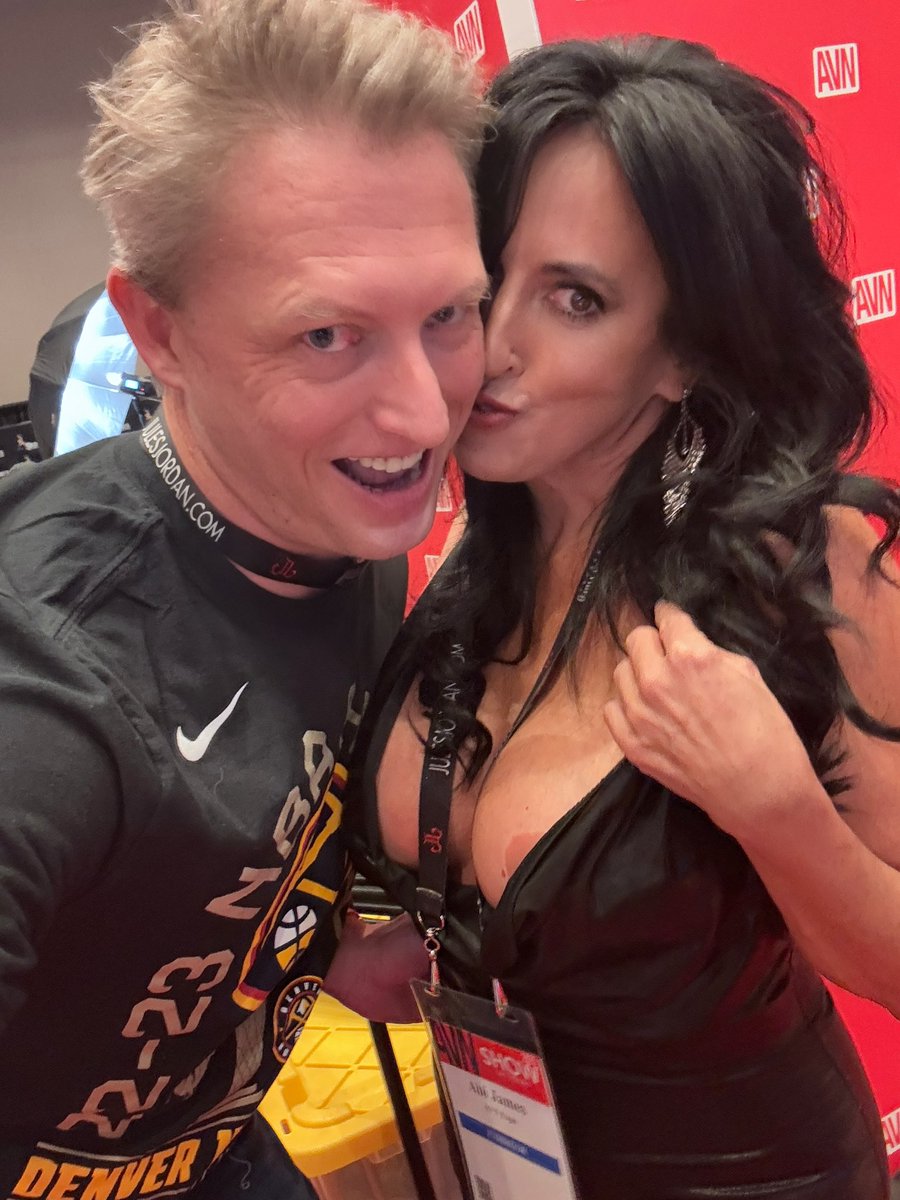 Look who I ran into! 🫶🏻 And we are just getting started! 

I am excited to work with you <a href="/abijames3x/">ABI JAMES 🇮🇹 MILF</a> ❤️
