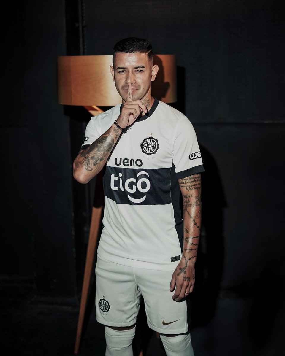 Caer está permitido, levantarse es obligatorio! Vamos por todo Olimpia 🤫

<a href="/elClubOlimpia/">Club Olimpia</a> <a href="/Nike/">Nike</a>