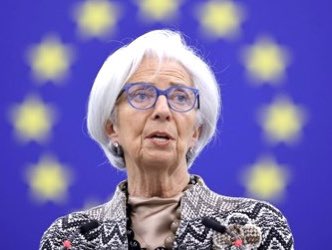 f_philippot's tweet photo. Alerte dinguerie européiste ! ⤵️

#Trump vient d’interdire par décret présidentiel le dollar numérique, fidèle à son esprit de liberté et de respect de la vie privée : bravo !

…Alors en réponse que dit Christine Lagarde présidente de la BCE ? Qu’elle veut « accélérer l’euro numérique » ! 🤦🏻‍♂️
Un monstre qui a pour but de faire disparaître à terme l’argent liquide et de contrôler les achats, la vie privée et les choix des gens ! 
(cf : https://t.co/pVfJnYM4MW)

L’UE : un réduit totalitaire qui se radicalise quand son monde et son idéologie sont en train de s’effondrer ! 
L’UE : un truc à détruire au plus vite pour sauver notre France et nos libertés !

➡️ Sortons de l’UE, sortons de l’euro pour tuer l’euro numérique, avoir notre  monnaie nationale, et librement nos cryptomonnaies ! #FrexitVite