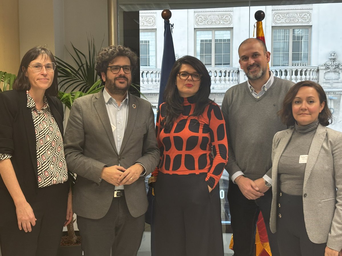 Andrea Costafreda (@drewcostafreda) on Twitter photo La <a href="/cooperaciocat/">Cooperació</a> i <a href="/CooperacionESP/">Cooperación Española</a> ens hem reunit avui per buscar agendes compartides a la Mediterrània i a l’Amèrica Llatina. La <a href="/cooperaciocat/">Cooperació</a> i <a href="/CooperacionESP/">Cooperación Española</a> ens hem reunit avui per buscar agendes compartides a la Mediterrània i a l’Amèrica Llatina.