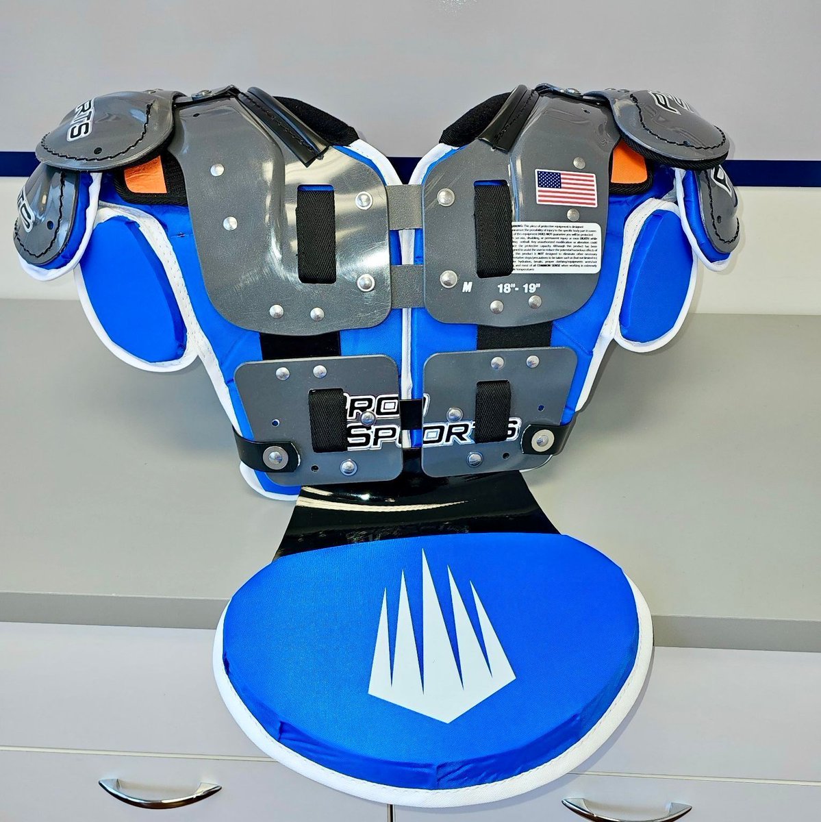 A set of #ProSportsCustoms for <a href="/IMGAFootball/">IMG Academy Football</a>!💎🔥

Shoutout to Frank Garis (<a href="/bakers_frank/">Frank @ Baker’s Sports</a>) at <a href="/BakersSports/">Baker's Sports</a> for visiting these guys and making it happen!

#KnowTheLogo #MadeInTheusa #HighSchoolFootball #FootballEquipment #Custom #ShoulderPads #BackPlates #Facilities