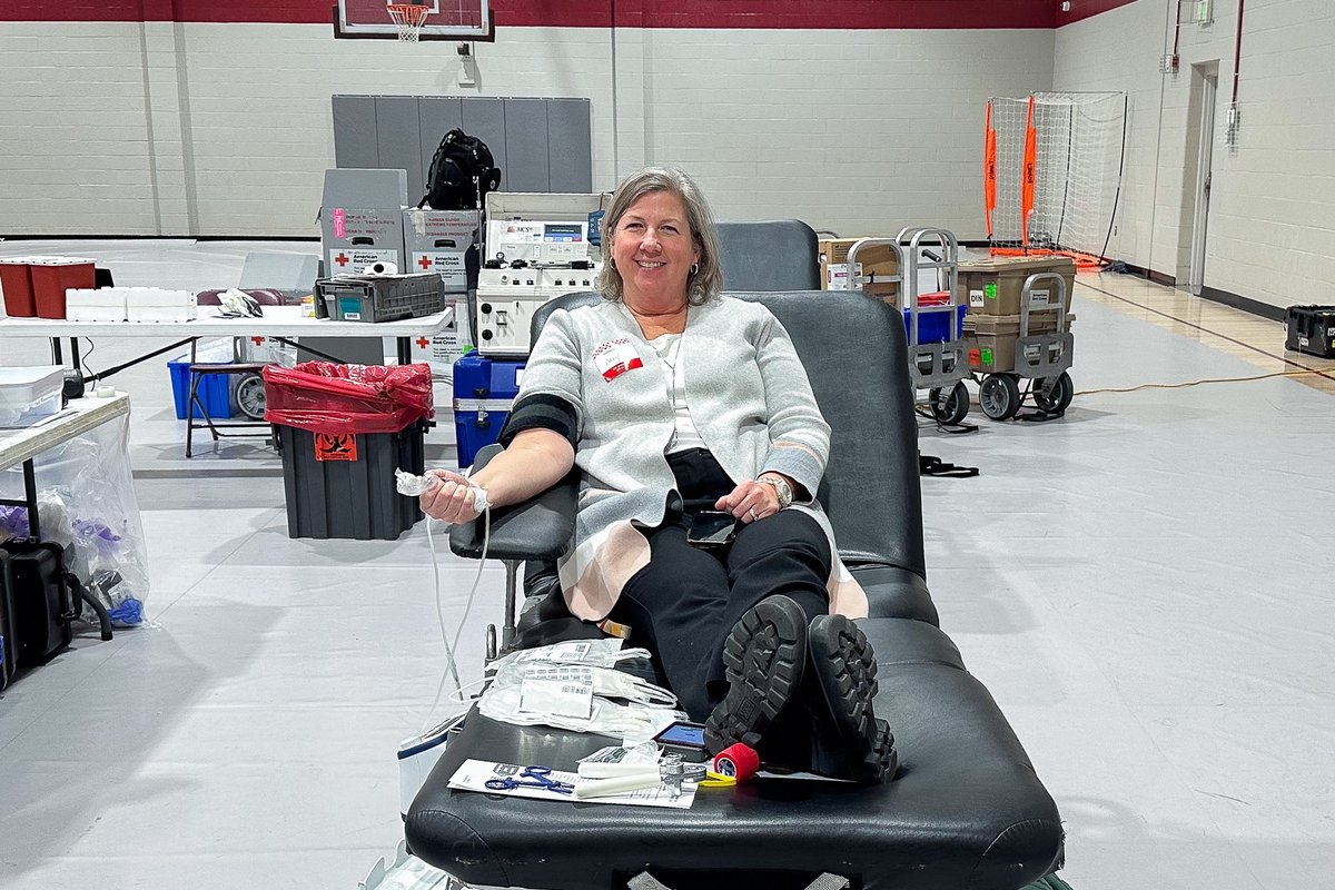 Thank you to faculty member Ritchie Schell for organizing and making the upper school blood drive a huge success!

Over 40 donors donated 28 pints of blood to this life-saving cause. A big thank you to all the students and faculty who participated!