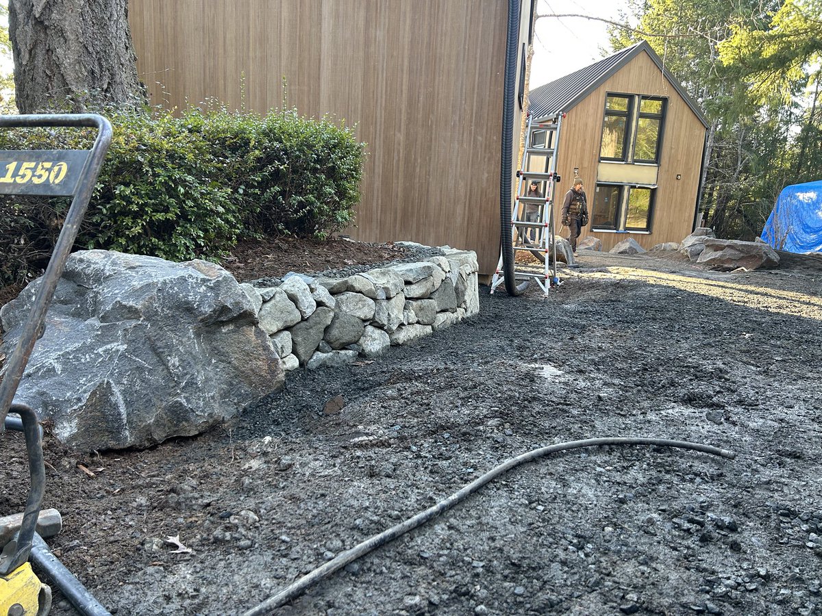 leapfroglands's tweet photo. Big Plans project has a new retaining wall installed!✨Watch as it all comes together!!Working together with Jamie Harris of Harris Landscaping Inc. for a 
@northwestconstructioncoop project. 💚🐸 #leapfroglandscape #inspiredbynature #olympiawa #landscaping #landscapecontractor https://t.co/V8RDtG6KkS
