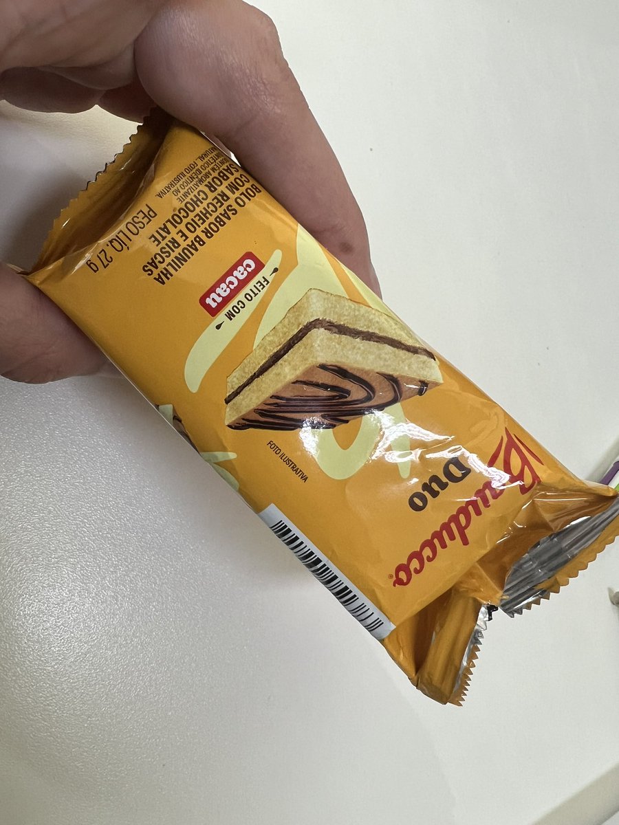 Fabi_Baggio's tweet photo. Cuidado com os bolinhos da @Bauducco  🤢 https://t.co/SxmBsgtmwS