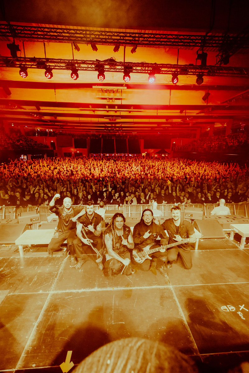 Deathcore in arenas