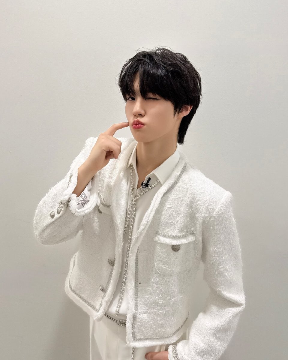 hoftosee's tweet image. เธรดทำความรู้จัก ❝ จูวอน ❞ 

⊹ ชื่อจริง : พัคจูวอน (박주원)
⊹ วันเกิด : 24 กรกฎาคม 2006
⊹ สัญชาติ : เกาหลี 🇰🇷
⊹ ENFP : ISFP
⊹ เคยเป็นนักแสดง
⊹ เคยเข้าร่วมรายการ UNIVERSE LEAGUE

#아홉 #AHOF
#유니버스리그 #UNIVERSELEAGUE