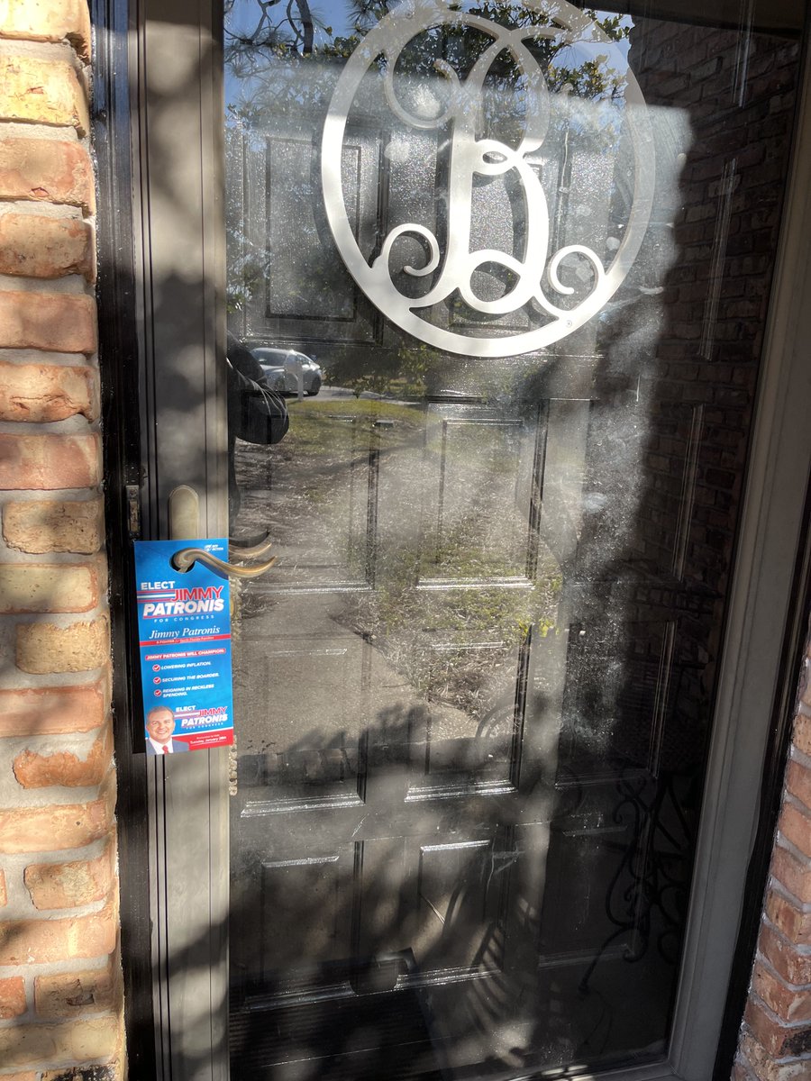 The AFP Action team in Florida never stops - even when it's snowing!

North Florida: your vote for <a href="/JimmyPatronis/">Jimmy Patronis</a> is a vote to end reckless spending and secure the border!