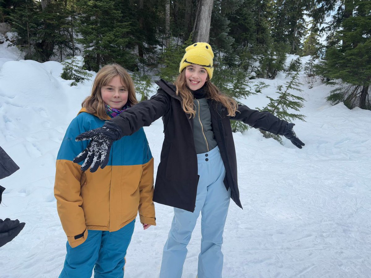 Our Grade 5 students had an incredible day snowshoeing at Mount Seymour yesterday! ❄️ They explored snowy trails, connected with nature, and discovered more about winter ecology through hands-on outdoor learning.

#FraserAcademy #OutdoorEducation #Snowshoeing