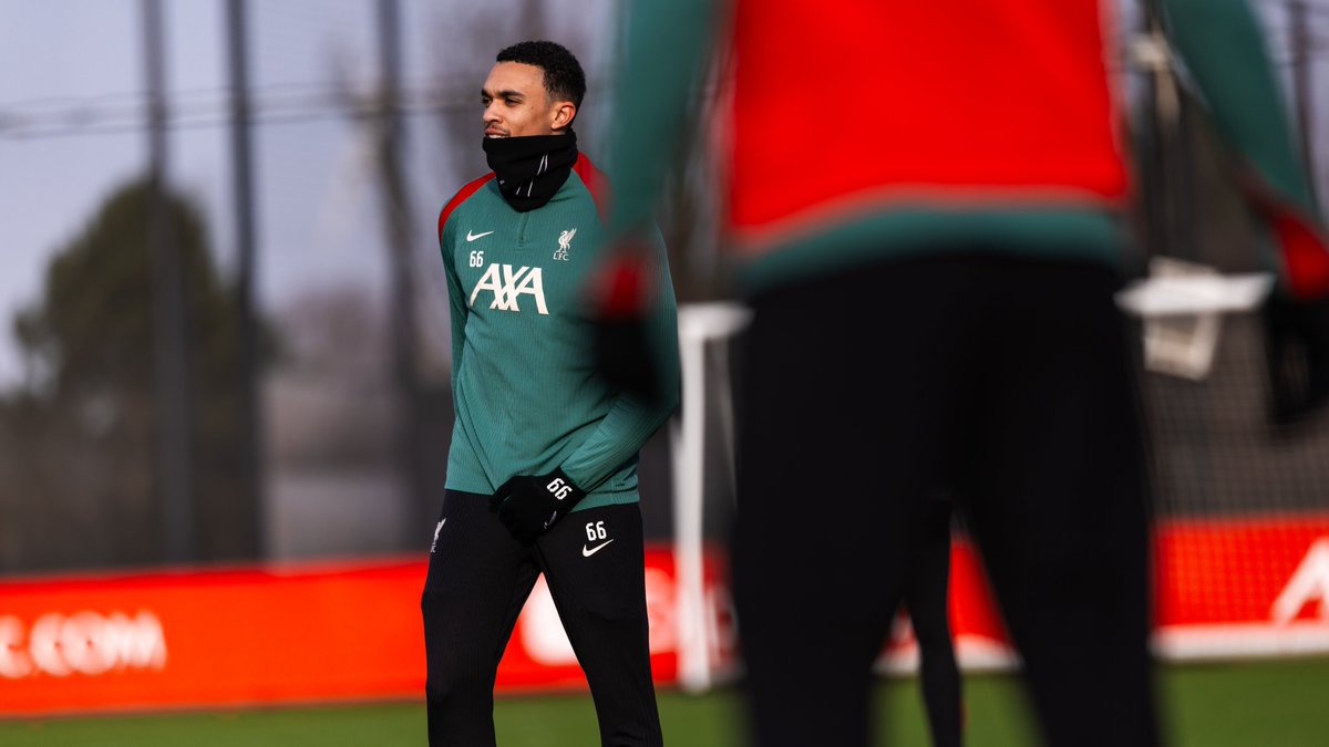 LFC's tweet photo. Shots from today's session 📸 https://t.co/kRqKCrQzUq