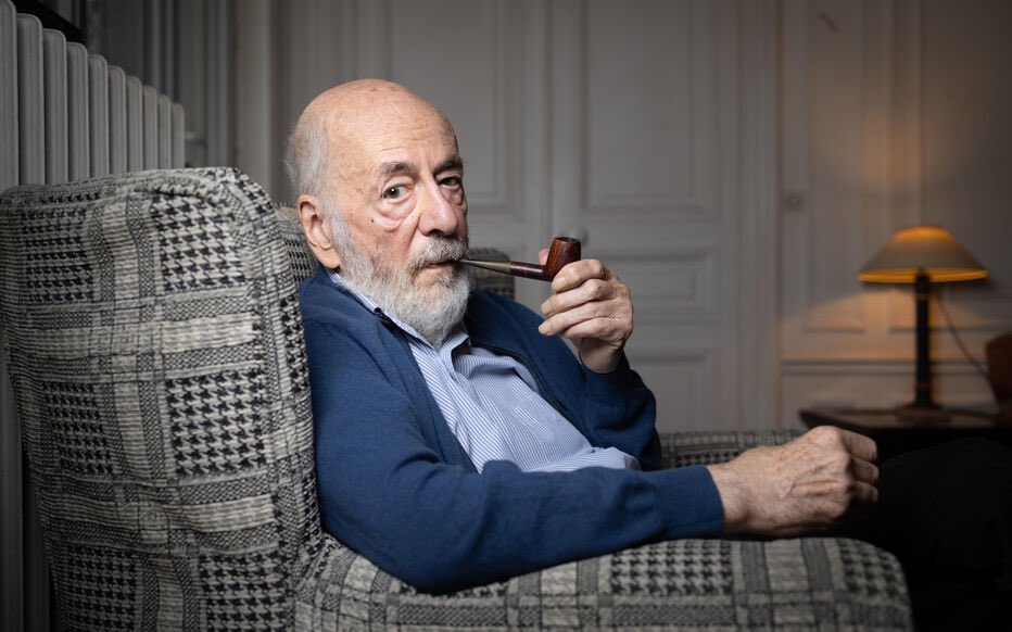 À 22h40 sur <a href="/CanalplusCinema/">CANAL+ Cinéma</a>, édition spéciale du <a href="/CercleCanalplus/">Le Cercle – CANAL+</a> avec un double hommage pour encadrer nos débats sur les films de la semaine. En ouverture, un tour de table en images sur l’œuvre de #DavidLynch ; en conclusion, une évocation du cinéma de #BertrandBlier