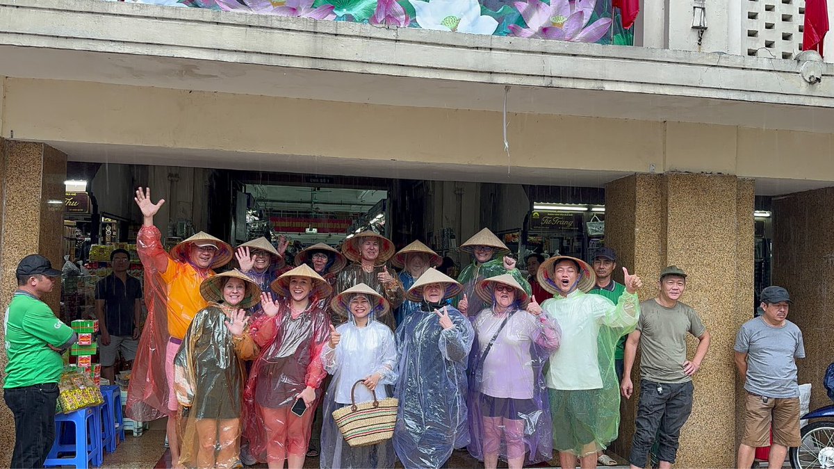 Rebecca Lindberg tweet media