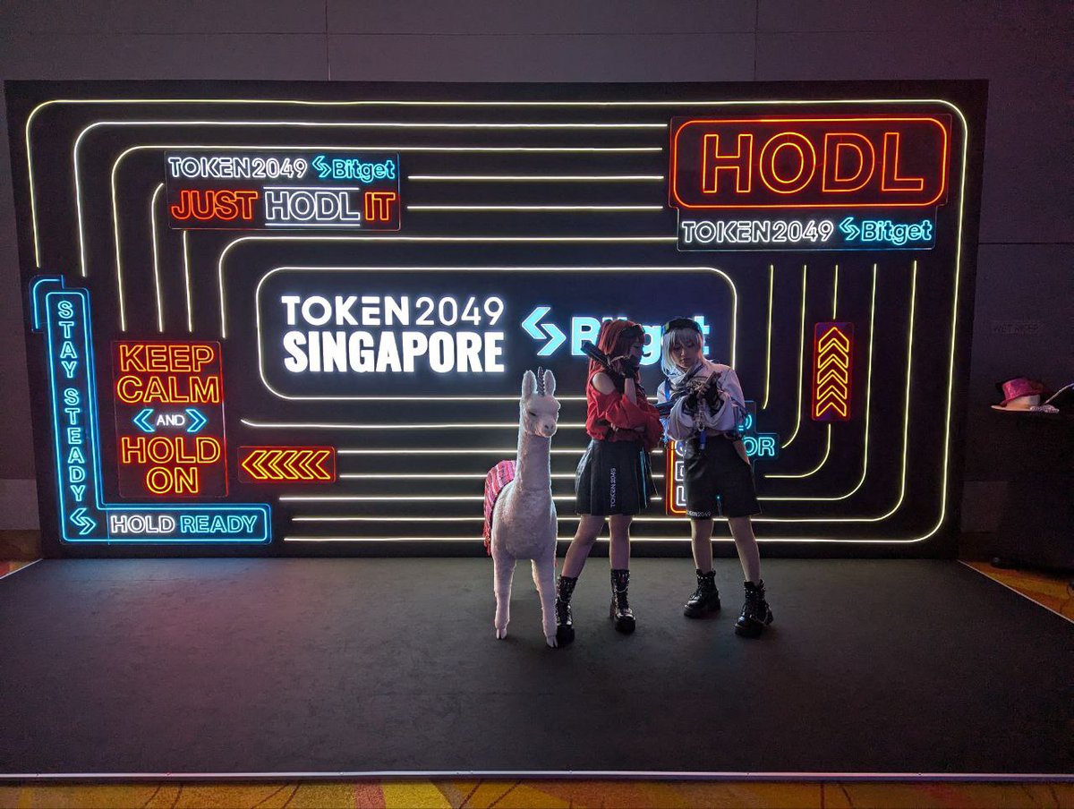 New year, new PFP and some other exciting news.

Several years ago, I decided to leave <a href="/Google/">Google</a> to start a new journey – a full leap into Web3 to work on #Chainlink. All in.

When making the jump, I wanted to contribute to a project that was at the center of the action and would