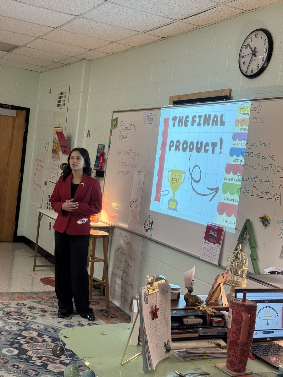 SKMS_FCCLA's tweet photo. This morning, your Virginia FCCLA Vice President of Membership from SKMS attended the Peter Muhlenburg Middle School FCCLA chapter meeting to discuss the many “layers” of a STAR event competition. #vafccla https://t.co/grkrFRjVVg