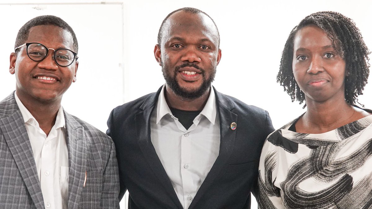 AJGFinfos's tweet photo. L’AJGF, représentée par Aissatou SOUARE (VP) & Benjamin TONGUINO (Secrétaire Général), a participé à l’AG élective de la CAGF à Paris 🇫🇷.
Benjamin a été élu au Collège des Jeunes 🏅! Merci au Bureau sortant pour son travail et félicitations aux nouveaux élus ✨
#AJGF #CAGF https://t.co/mkliP2lJvw