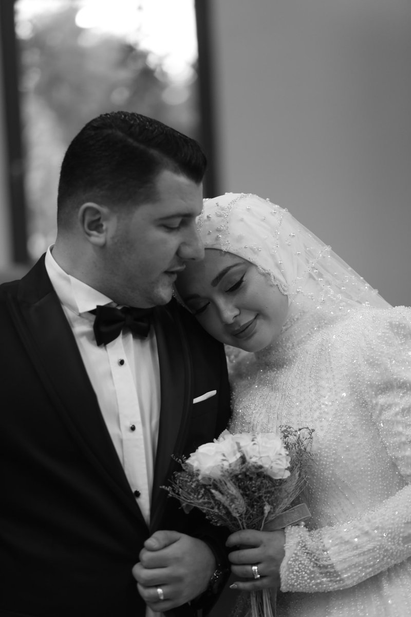 “Sadece eşim olduğunu zannediyor ama aynı zamanda benim dağım,ailem,yoldaşım; o, benim evim❤️