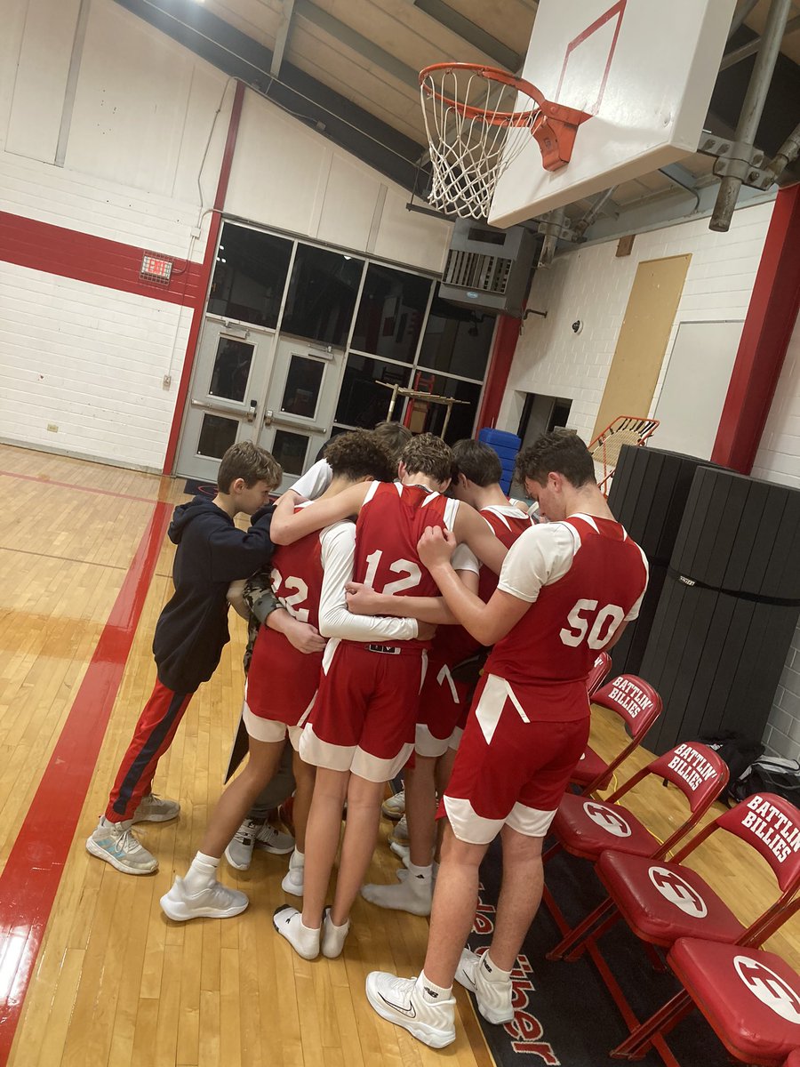 It was another successful week on the hardwood for the Eagles! After going 7-1 against Fredericksburg on Wednesday night, Voss became the only school in our athletic conference to have all 8 teams qualify for tournament play.

Great work Eagles! Now let’s bring home a title! 🏆