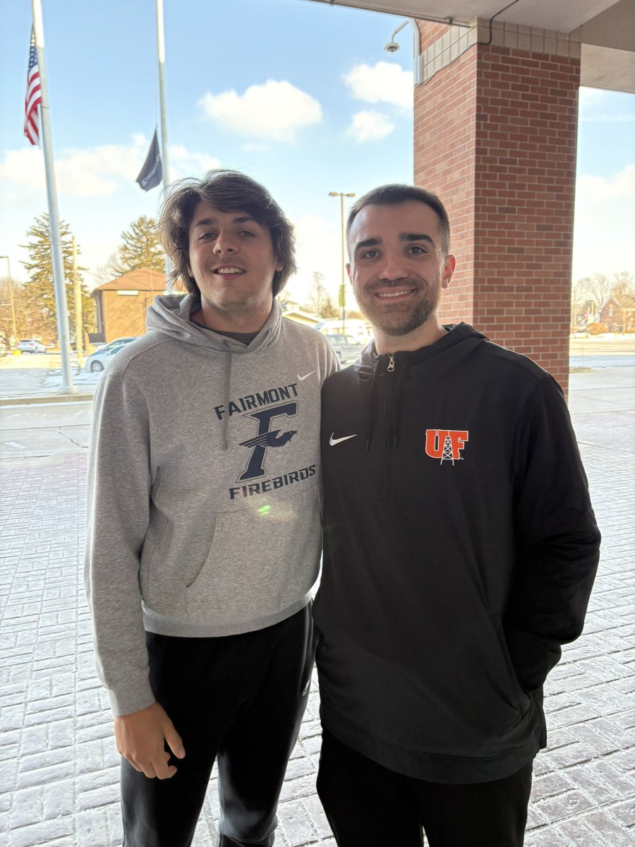 maxgehring10's tweet photo. Had a great time at @UFOilersFB today. Thank you @KoryAllen and @Anthony_kellar7 for having me up!
@CoachGantz 
@FBFairmont https://t.co/c74NWR3Vnl