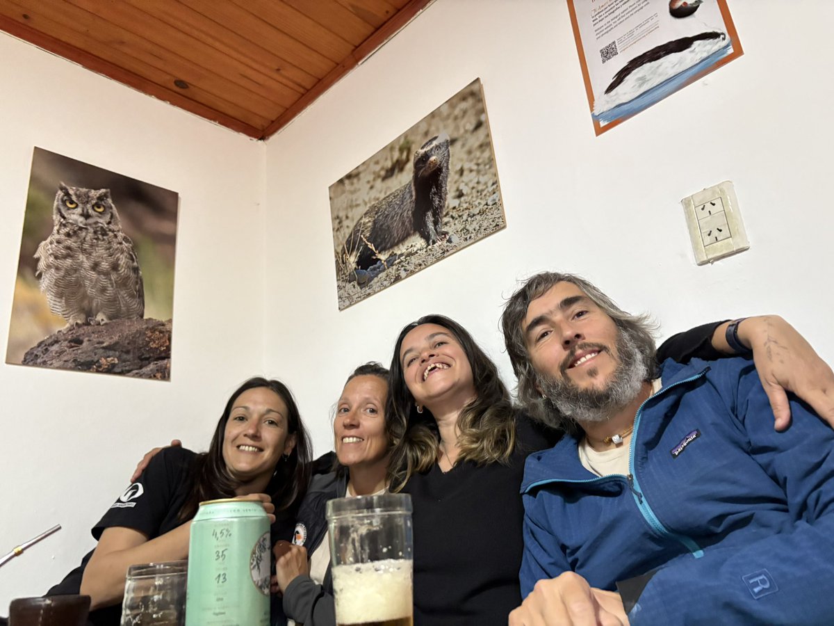 La generación dorada (o plateada?) de la #EBJMB! Un lujo estar haciendo ciencia en esta “montaña rusa de emociones” con las dos mejores estudiantes <a href="/batinada/">BatiNada ⭐⭐⭐</a> <a href="/Gabitagaba22/">Gaby Gabarain</a> y la mejor coequiper <a href="/lalifasola/">lali fasola</a>!! Vamos por toooodo!