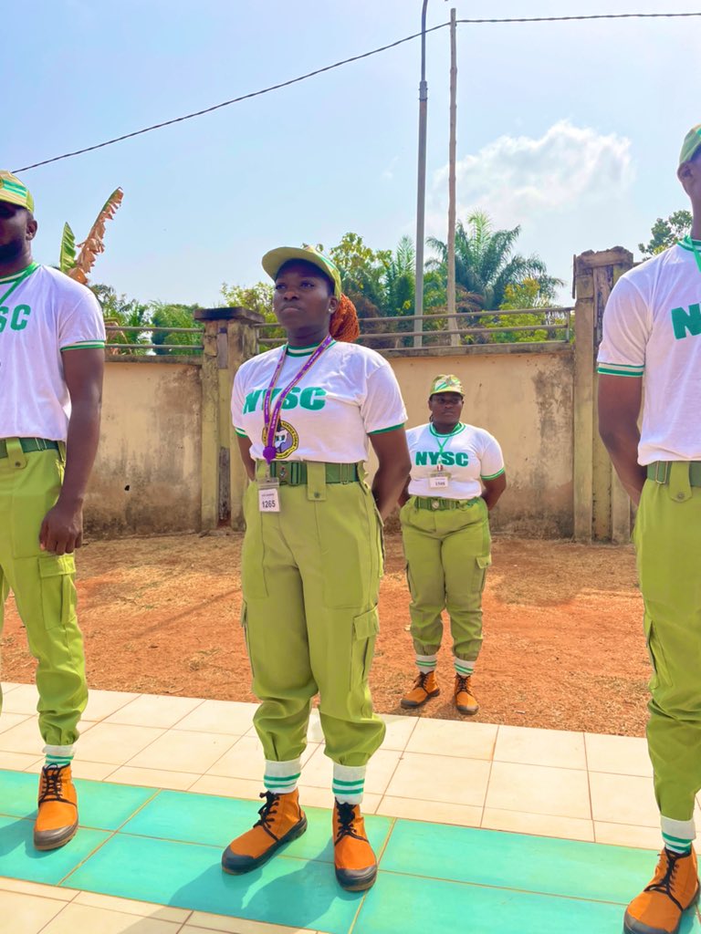 Adeoti_gold's tweet photo. Reporting live from Anambra Nysc camp, Umuawulu.

#Quarterguardcommander Veronica.
#Futabro 
#futaclass23 
#Nyscanambra https://t.co/nrozgEQ4uR